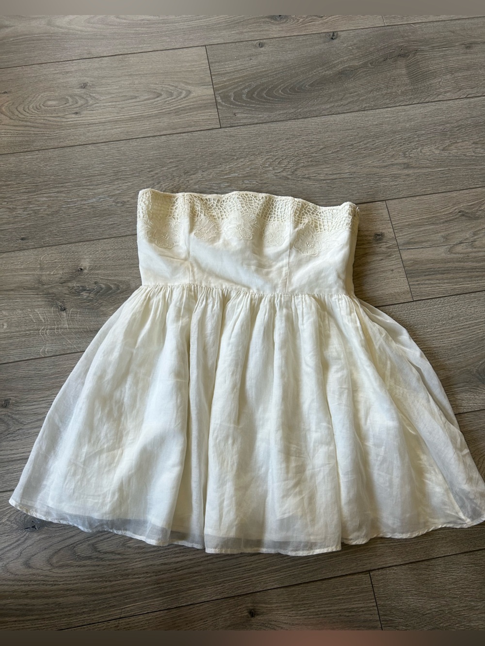 Tibi Sleeveless Ivory Silk Blend Lace details Mini Dress  / Tunic Top Size 6